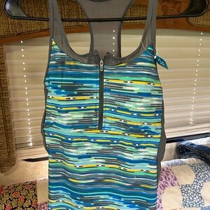 Women’s Free Country razor back swim top small